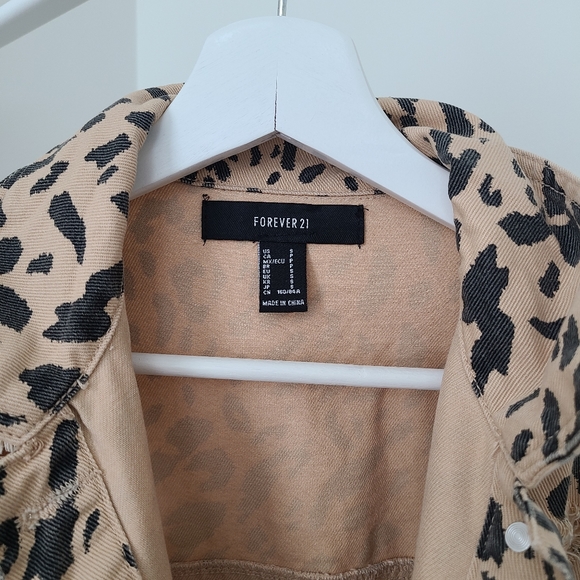 Animal Print Denim Jacket - Picture 2 of 5